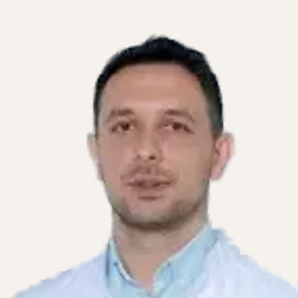Dr. Ahmet Arslanoğlu, deep plane facelift surgeon in Istanbul, Turkey