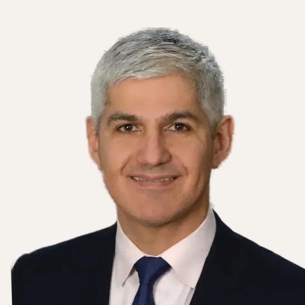 Dr. Alejandro Conejero — Gesichtsstraffung (deep plane) Chirurg