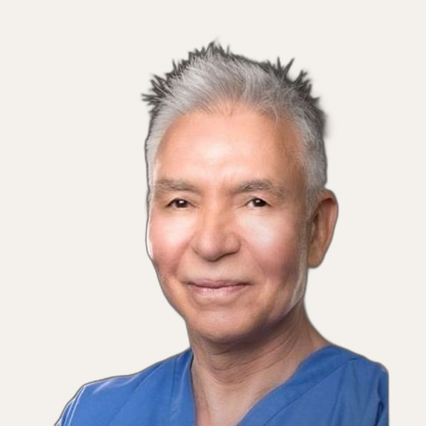 Dr. Alexander Sinclair, deep plane facelift surgeon in Beverly Hills, USA