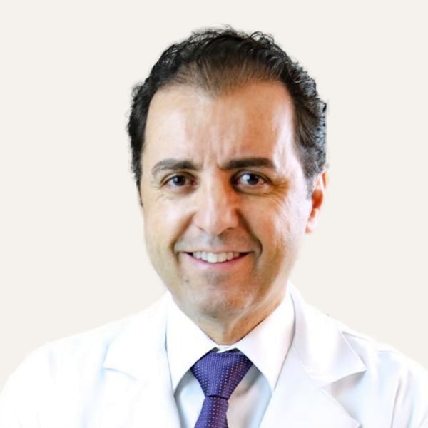 Dr. Alexandre Meira, deep plane facelift chirurg in Belo Horizonte, Brazilië