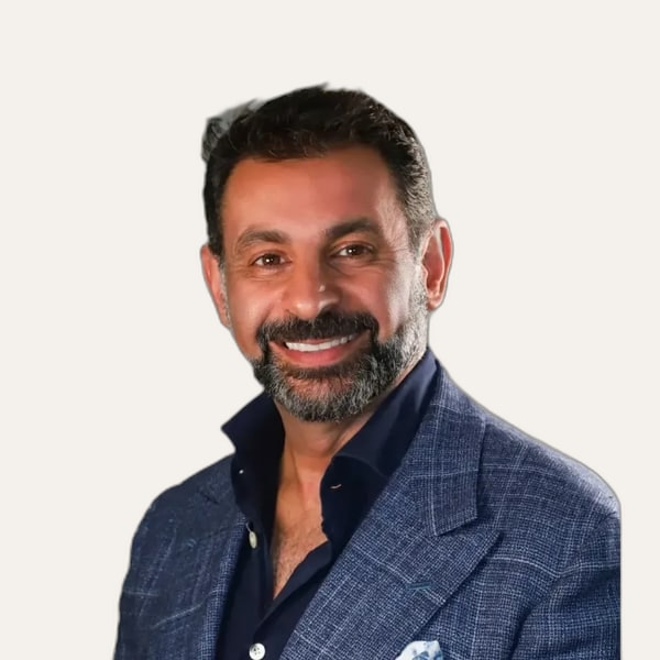 Amir Nakhdjevani, deep plane facelift surgeon in Tunbridge Wells, UK