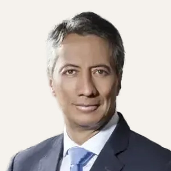 Dr. Andrés Pérez Nieto, deep plane facelift surgeon in Bogotá, Colombia