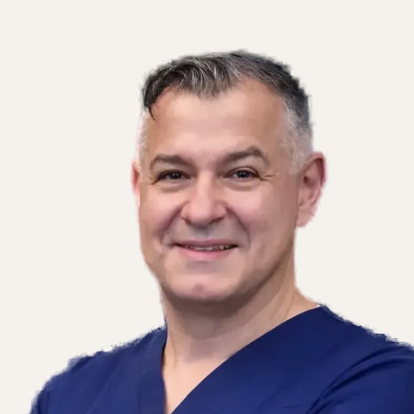 Dr. Antonios Koumouridis — جراح شد الوجه بتقنية deep plane
