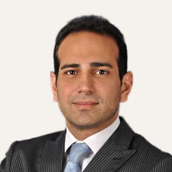 Dr. Bardia Amirlak, deep plane facelift surgeon in Dallas, USA