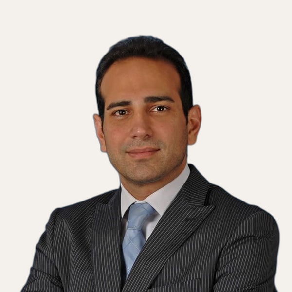 Dr. Bardia Amirlak, deep plane facelift surgeon in Dallas, USA