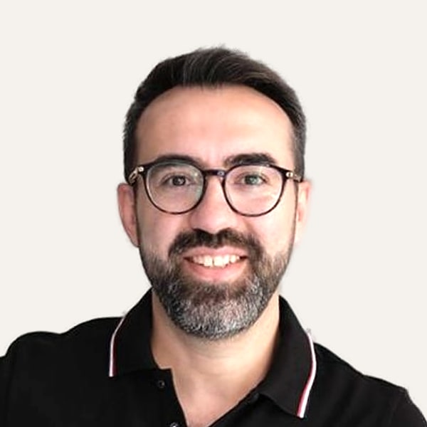 Dr. Berat Çiğdem, deep plane facelift surgeon in Istanbul, Turkey