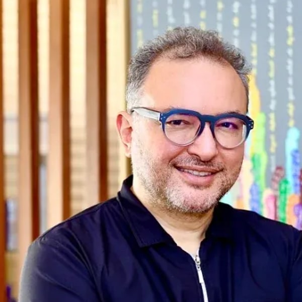 Dr. Berker Büyükgüral — Deep Plane Facelift Chirurg