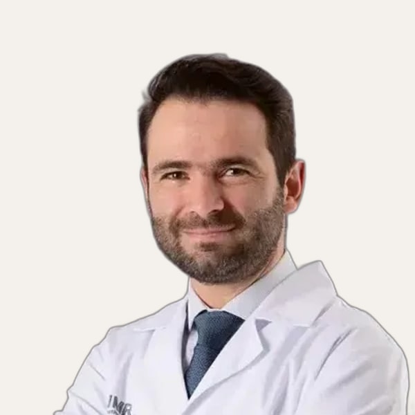 Dr. Camilo Betancourt, deep plane facelift surgeon in Bogotá, Colombia