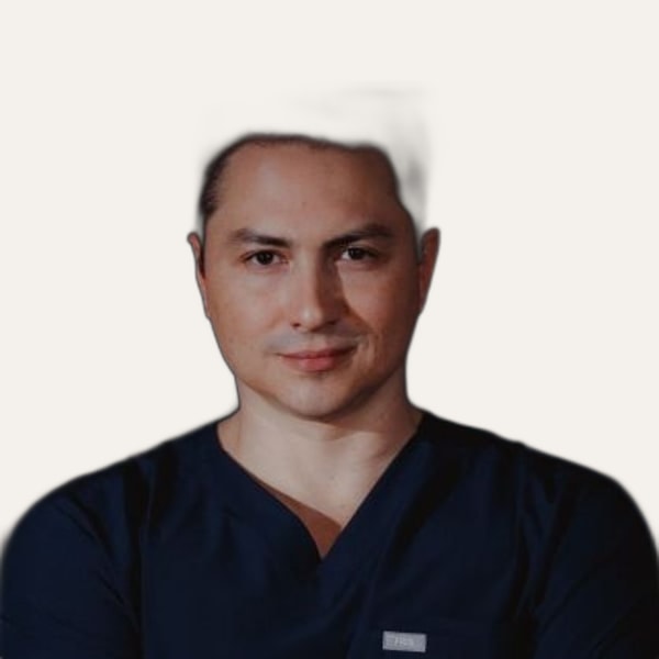 Dr. Carlos Alberto Soto Medina, deep plane facelift surgeon in Ciudad Juárez, Mexico