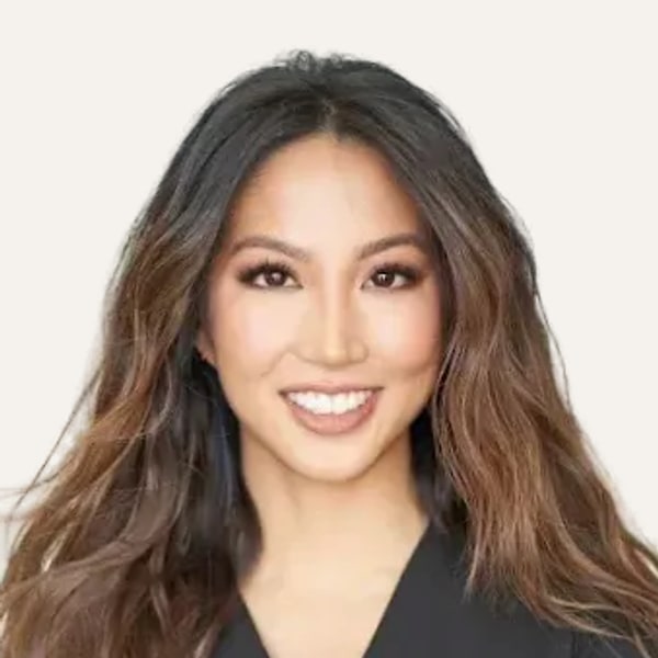 Dr. Catherine Chang — Cirujano de Lifting de Plano Profundo