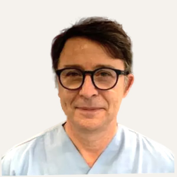 Dr. Cemal Şenyuva, deep plane facelift surgeon in Istanbul, Turkey