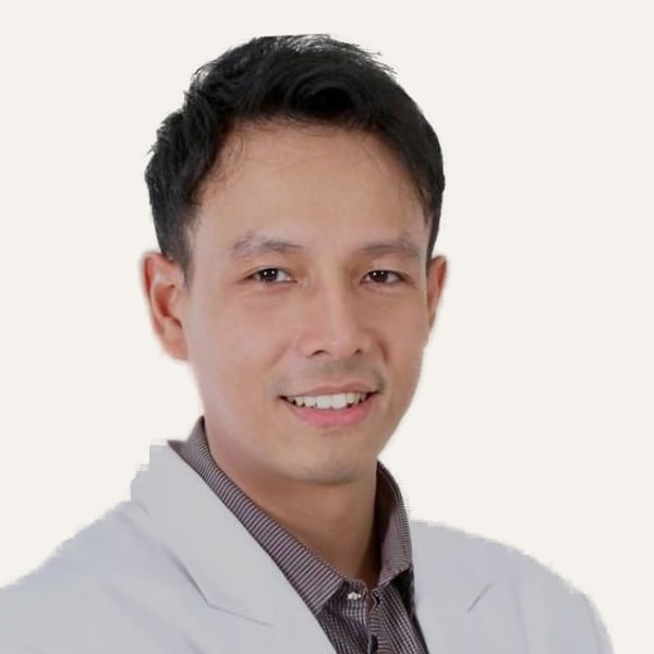 Dr. Chatpong Sastarasadhit — Gesichtsstraffung (deep plane) Chirurg
