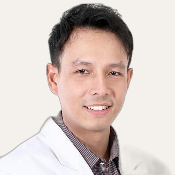 Dr. Chatpong Sastarasadhit, deep plane facelift surgeon in Bangkok, Thailand