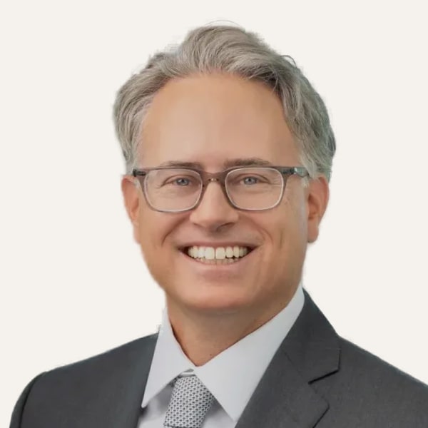 Dr. Christopher Cote — Deep Plane Facelift Chirurg