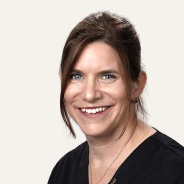 Dr. Dania Gäng — Deep Plane Facelift Surgeon