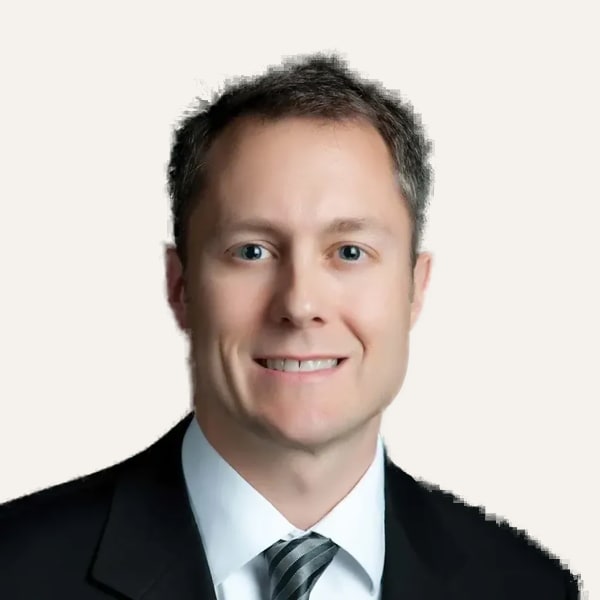 Dr. David M. Powell — Derin Plan Yüz Germe Cerrahı