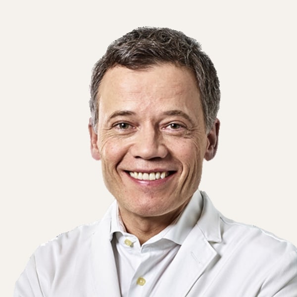 Prof. Dr. Dennis von Heimburg — Derin Plan Yüz Germe Cerrahı