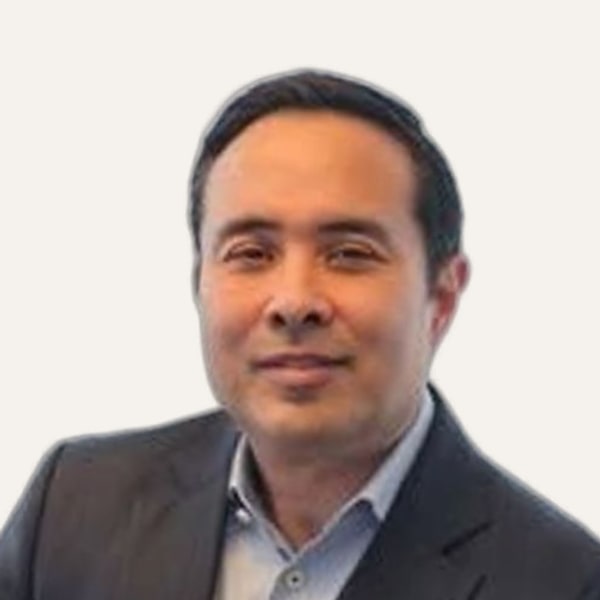 Dr. Eduardo Kanashiro — Gesichtsstraffung (deep plane) Chirurg