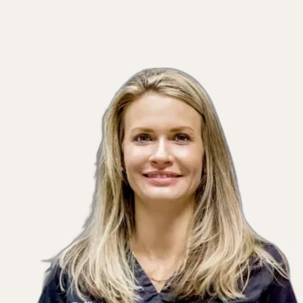 Dr. Emily Jiles, deep plane facelift surgeon in Atlanta, USA