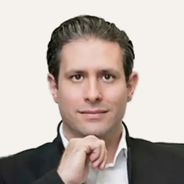 Dr. Enrique Cedillo — Chirurgien de lifting du visage (deep plane)