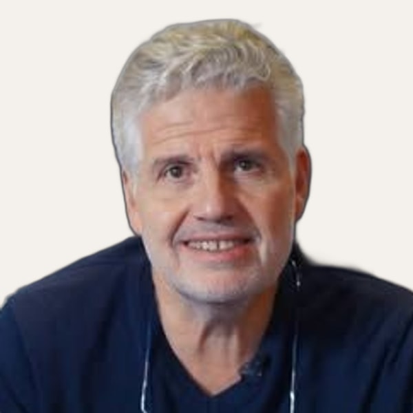Dr. Éric Plot