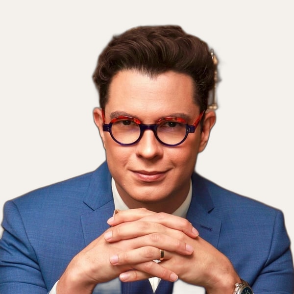Dr. Fernando Salgueiro, deep plane facelift surgeon in São Paulo, Brazil