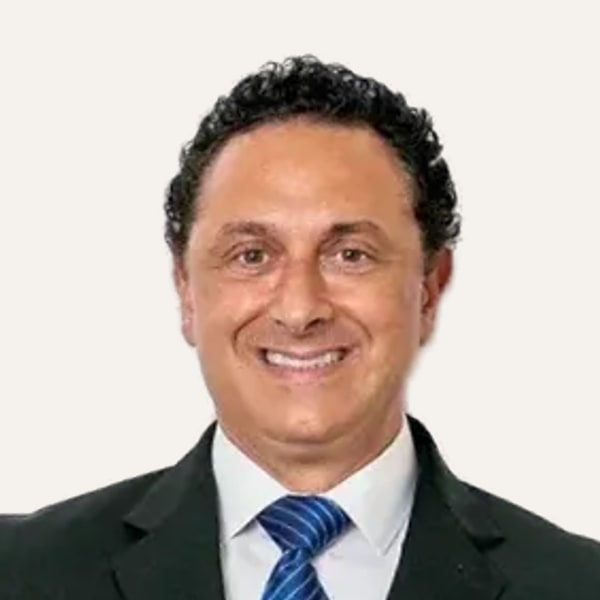 Dr. George Bitar, deep plane facelift sebész, Washington DC, Egyesült Államok