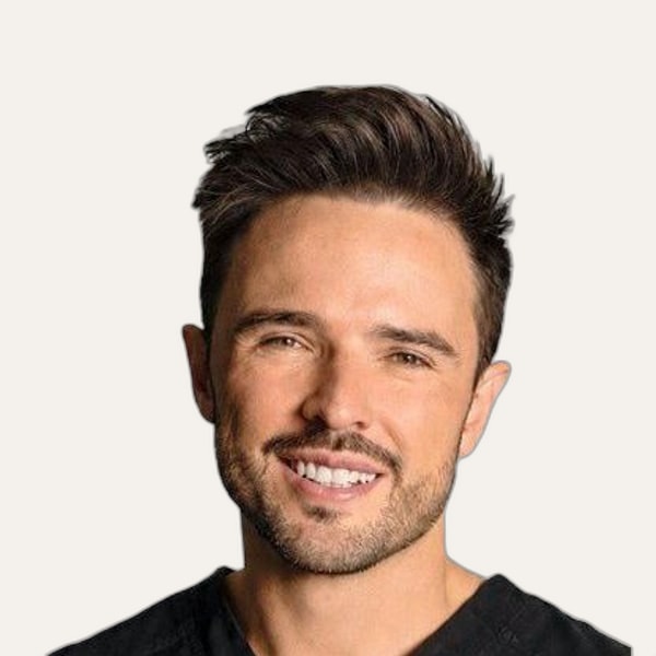 Dr. Gerbrand Lindeque, deep plane facelift surgeon in Cape Town, South Africa