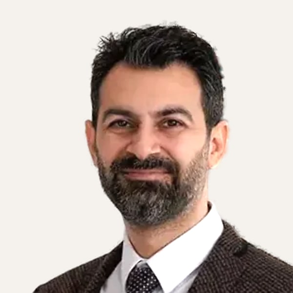 Dr. Gökhan Temiz, chirurg specializat în lifting facial deep plane în Istanbul, Turcia