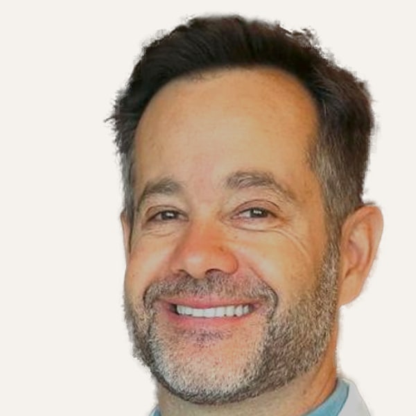 Dr. Gustavo Alvarez