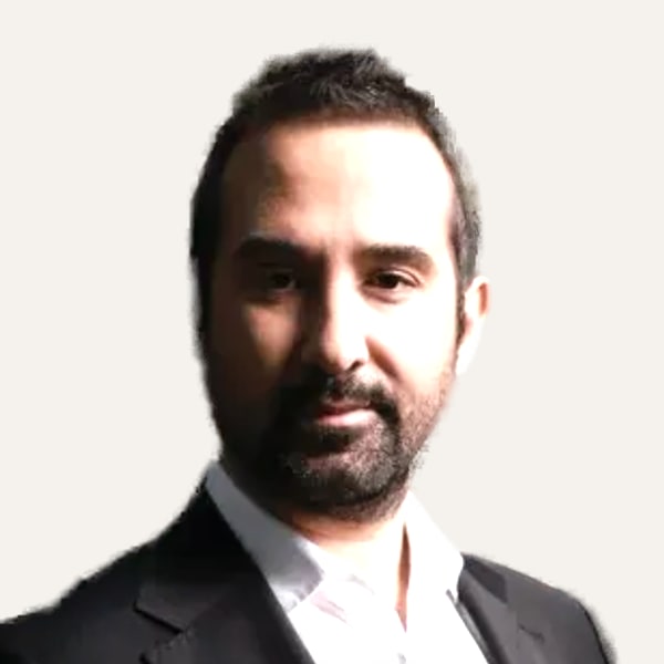 Dr. Hayati Kale, deep plane facelift surgeon in Istanbul, Turkey