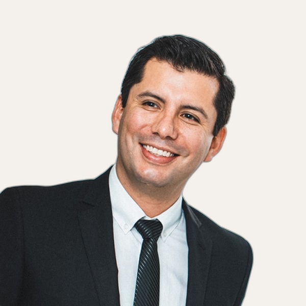 Dr. Illich Navarro — Deep Plane Facelift Surgeon