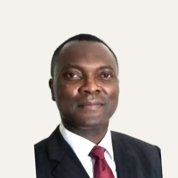 Dr. Ivor Gwanmesia, hirurg za deep plane fejslifting u Brisel, Belgija