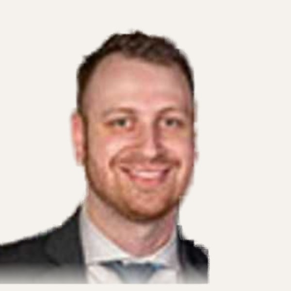 Dr. James Namnoum — Cirurgião de Lifting Facial Profundo
