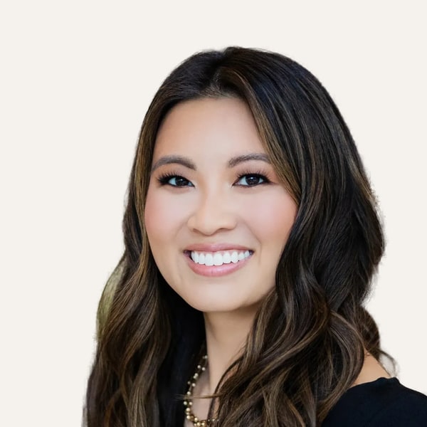 Dr. Janet Chao — Derin Plan Yüz Germe Cerrahı