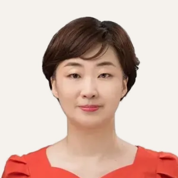 Dr. Jang Ji Yeon