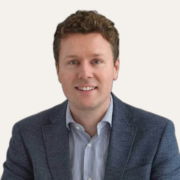 Dr. Jonathan Dunne, deep plane facelift surgeon in London, UK