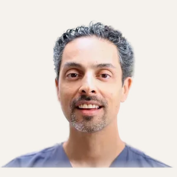 Dr. Julian De Silva — Gesichtsstraffung (deep plane) Chirurg