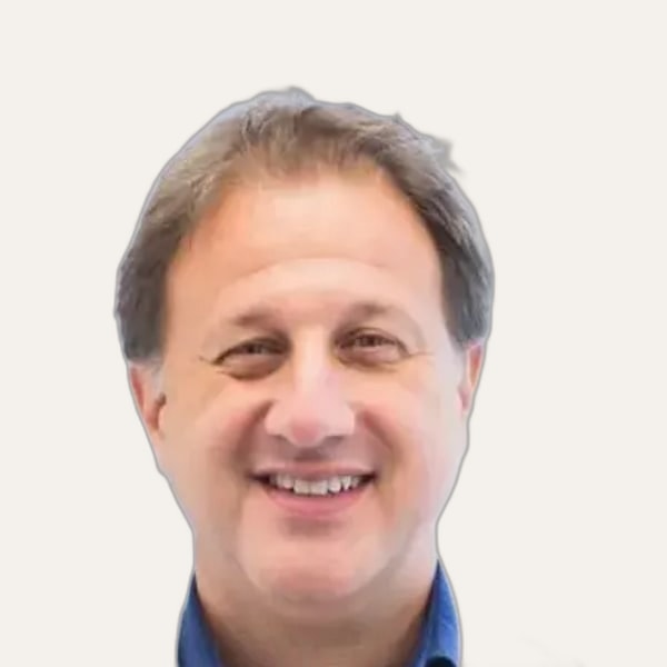 Dr. Karl Schuhmann, deep plane facelift surgeon in Düsseldorf, Germany