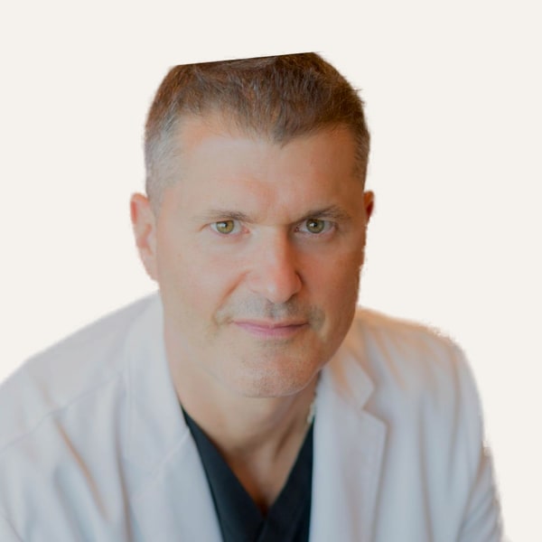 Dr. Karl Schwarz — Chirurgien de lifting du visage (deep plane)