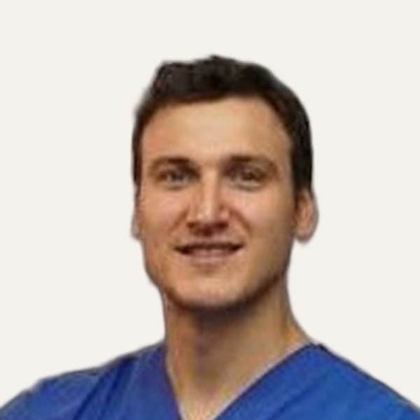 Dr. Kemal Kaya, deep plane facelift surgeon in Istanbul, Turkey