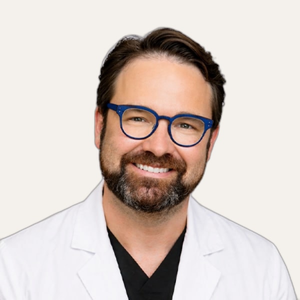 Dr. Kevin R. Hanz, deep plane facelift surgeon in Dallas, USA