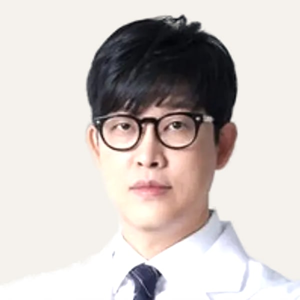 Dr. Kim Tae-Gyu — Cirujano de Lifting de Plano Profundo