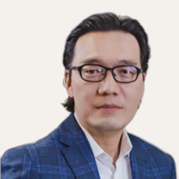 Dr. Kyle Choe, deep plane facelift surgeon in Virginia Beach, USA