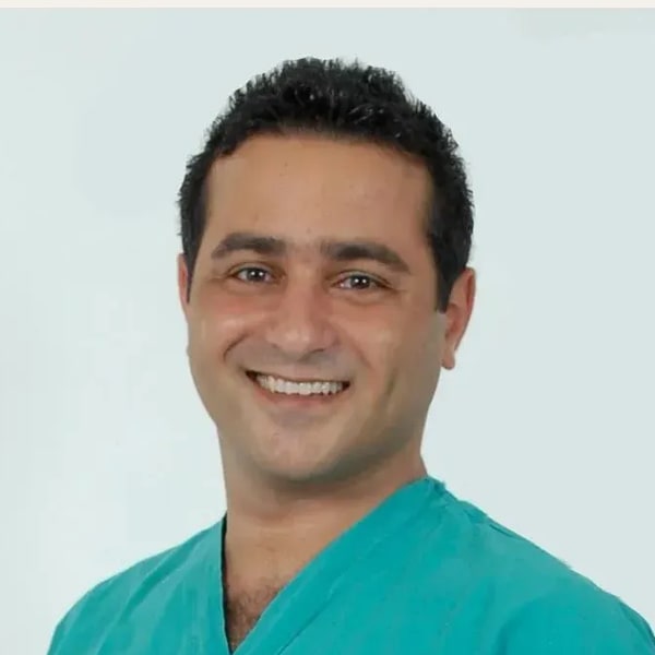 Dr. Luis Miguel Lindo Delgadillo — Chirurgien Spécialisé en Lifting du Visage (Deep Plane)