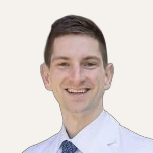Dr. Matthew Urban — Deep Plane Facelift Chirurg