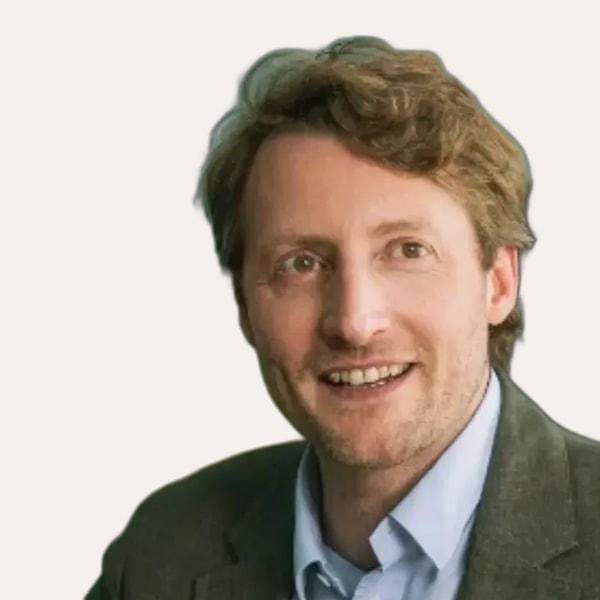 Dr. Matthieu Koppe, deep plane facelift surgeon in Lyon, France