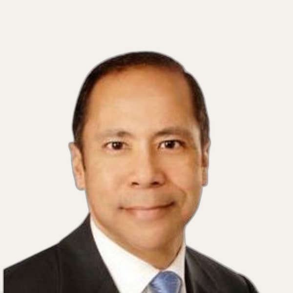 Dr. Michael Echavez, deep plane facelift surgeon in San Francisco, USA