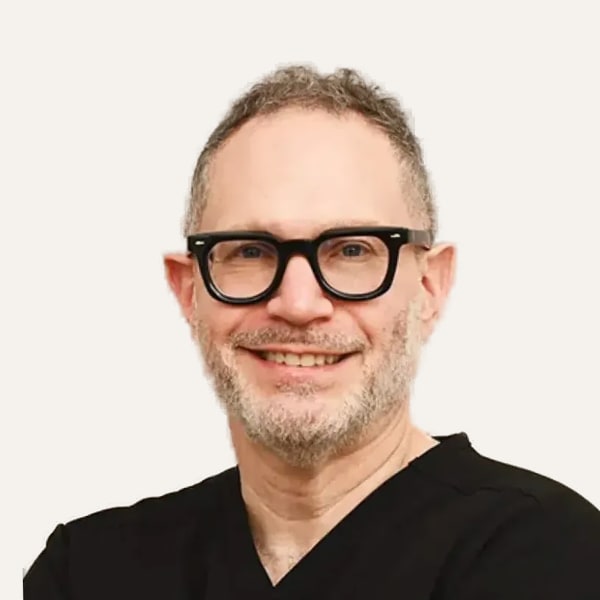 Dr. Michel Siegel, deep plane facelift sebész, Houston, Egyesült Államok