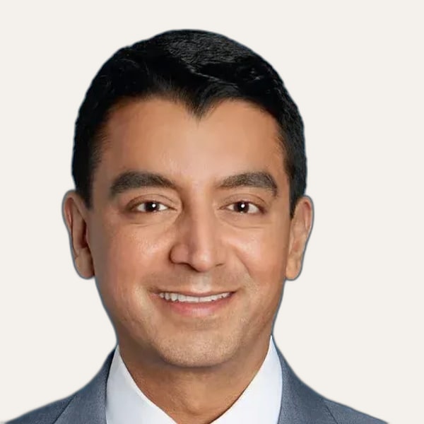 Dr. Mike Nayak — Derin Plan Yüz Germe Cerrahı